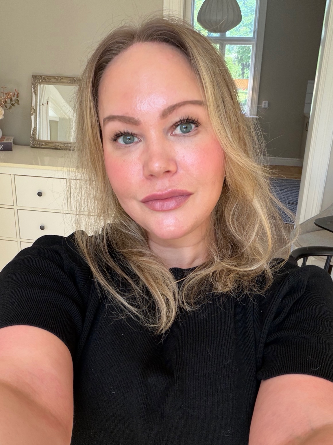 Erika, founder of AKIRE Wealth